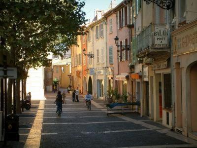 Formidable Studio Au Coeur Historique De Frejus Daire Dış mekan fotoğraf